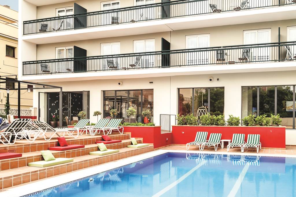 Cheap Holidays to Lloret de Mar - 4 Star Aqua Hotel Bertran Park 2