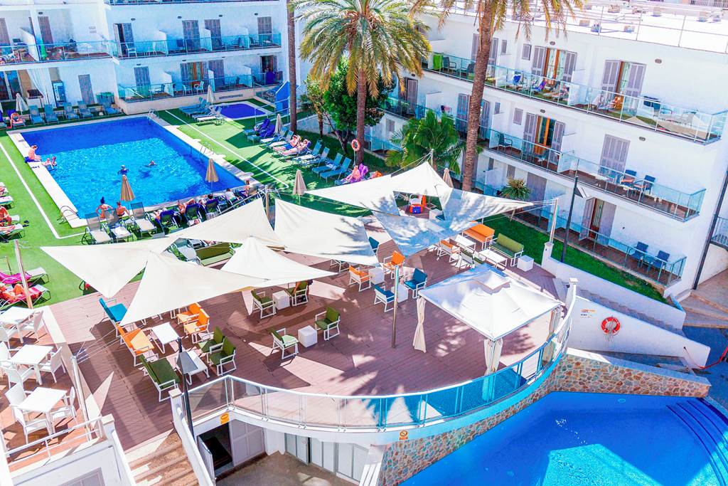 Alcudia Holiday Deal - 4 Star Alcudia Hotel, Majorca 2-min