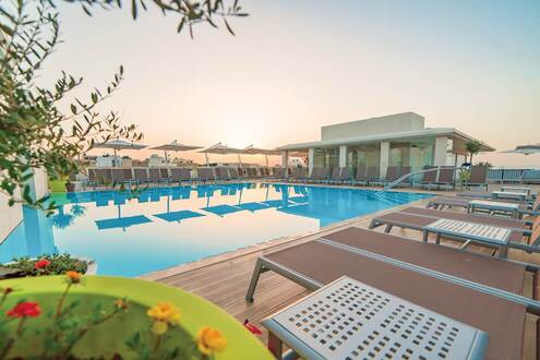 Malta Package Holidays - 4 Star Maritim Antonine Hotel And Spa