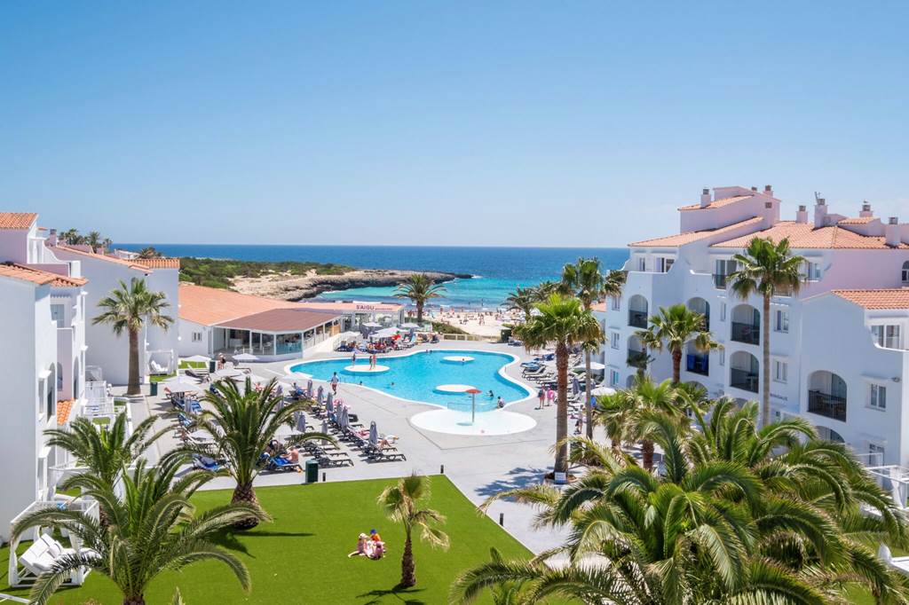 Menorca Package Holidays - 4 Star Carema Beach Menorca 2