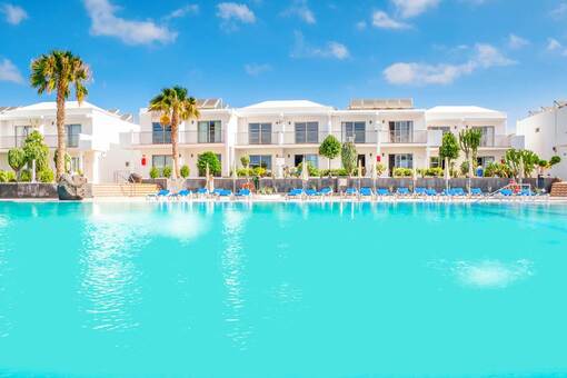 Cheap Holidays to Lanzarote - Floresta Hotel, Puerto del Carmen
