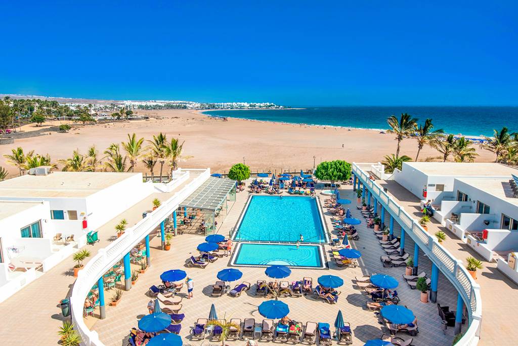 Holiday to Lanzarote Puerto del Carmen - 4 Star Las Costas 1