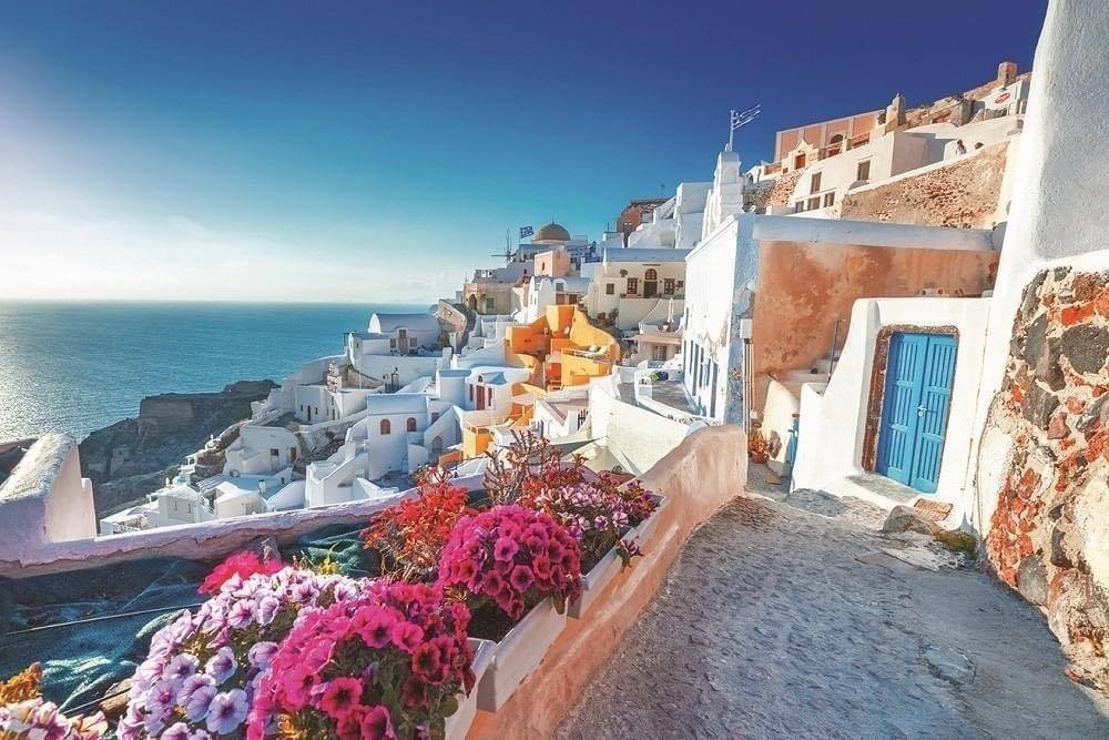 Holidays to Santorini - 4 Star Villa Manos 1